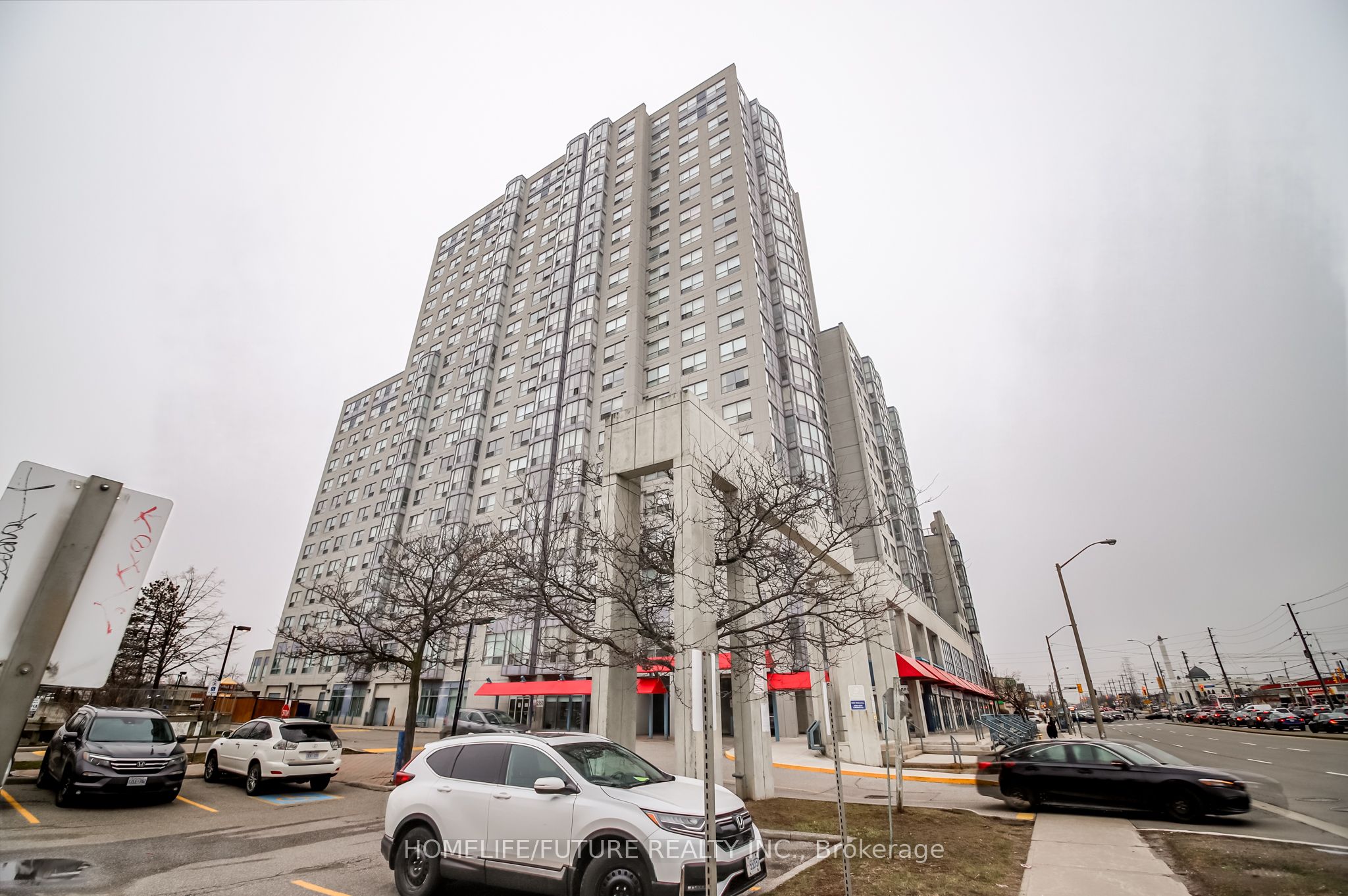 816-2550 Lawrence Avenue E, Toronto, ON, M1P 4Z3