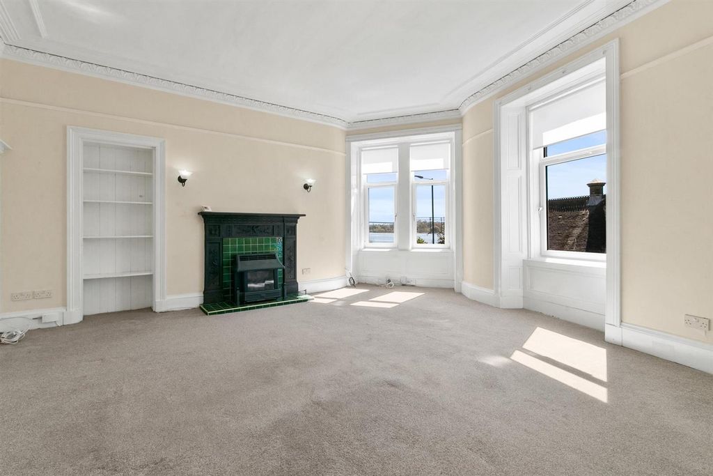 2 bed flat for saleDumbarton Road Bowling G60 photo 2