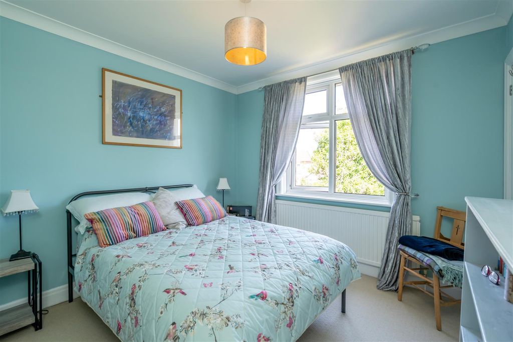 Additional image 20 of 5 bed detached house for saleSilverston Avenue, Aldwick, Bognor Regis PO21