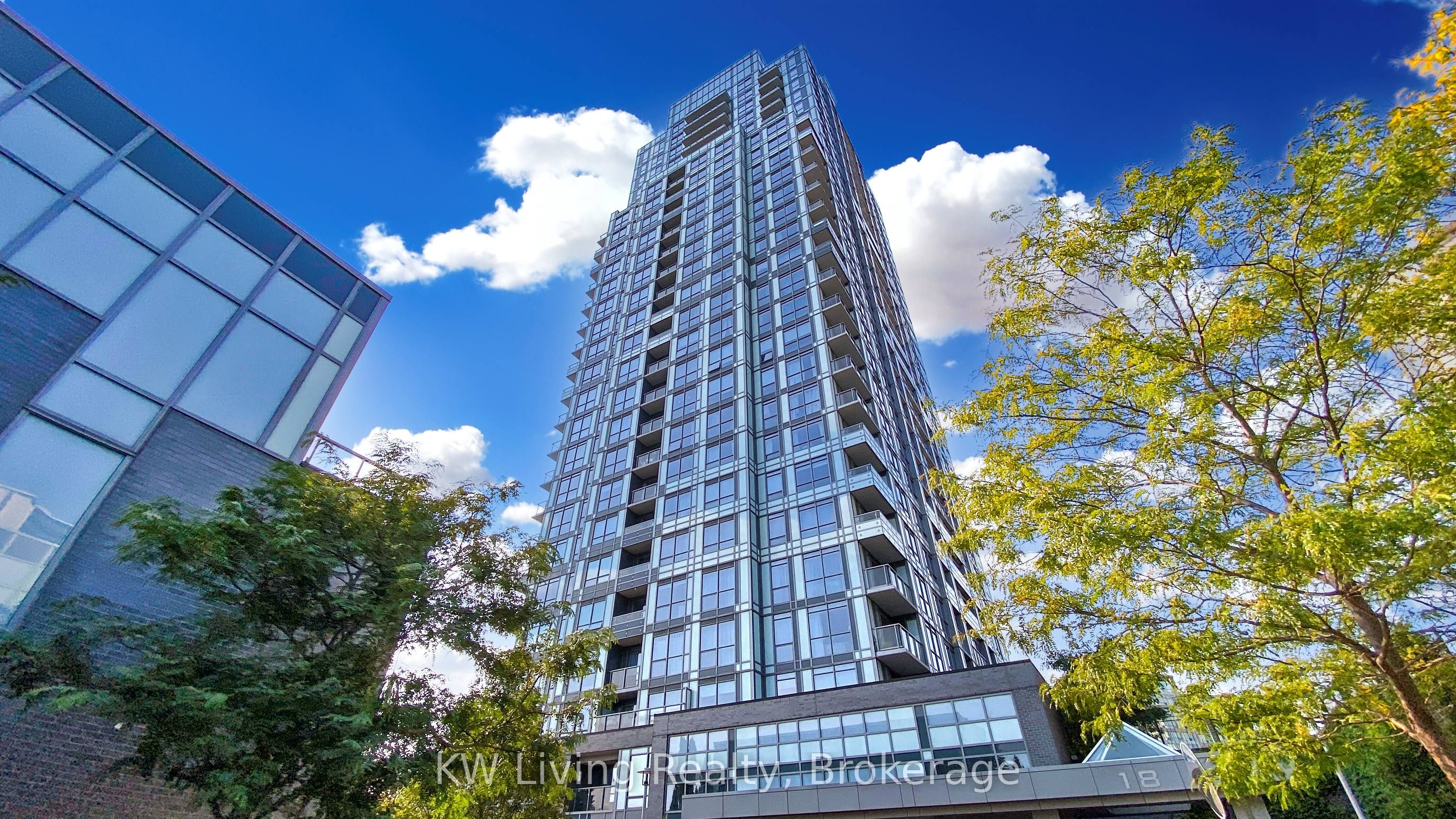 1109-18 Graydon Hall Drive, Toronto, ON, M3A 0A4