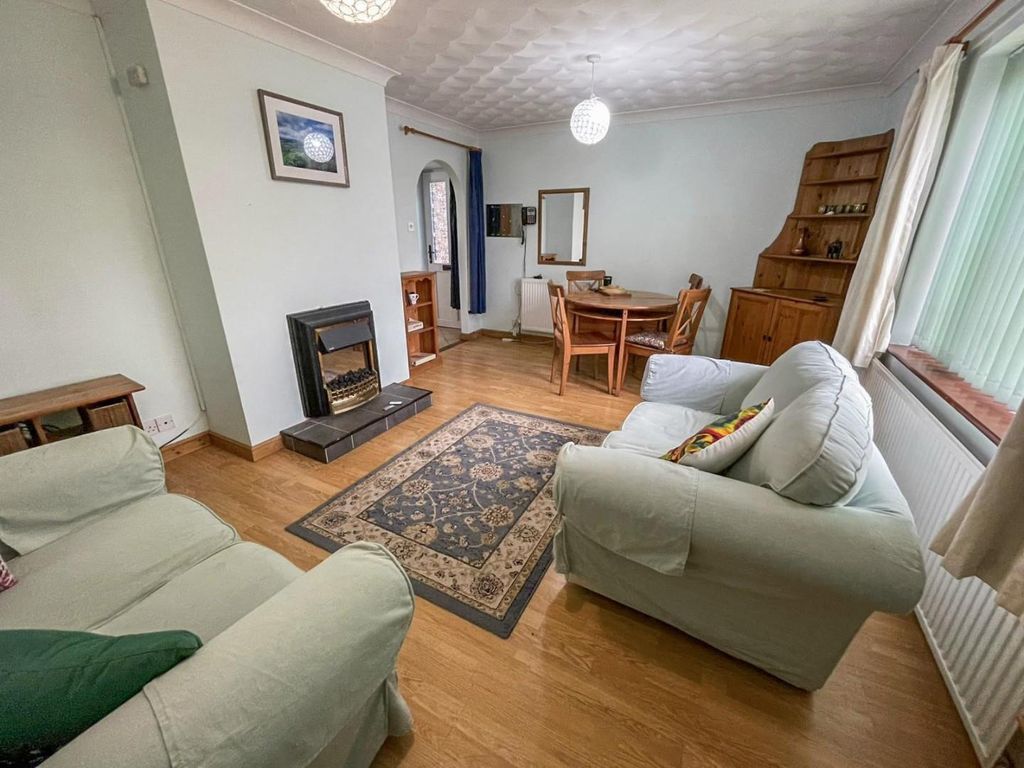 2 bed detached bungalow for saleBeechfields, Brandon IP27 photo 5