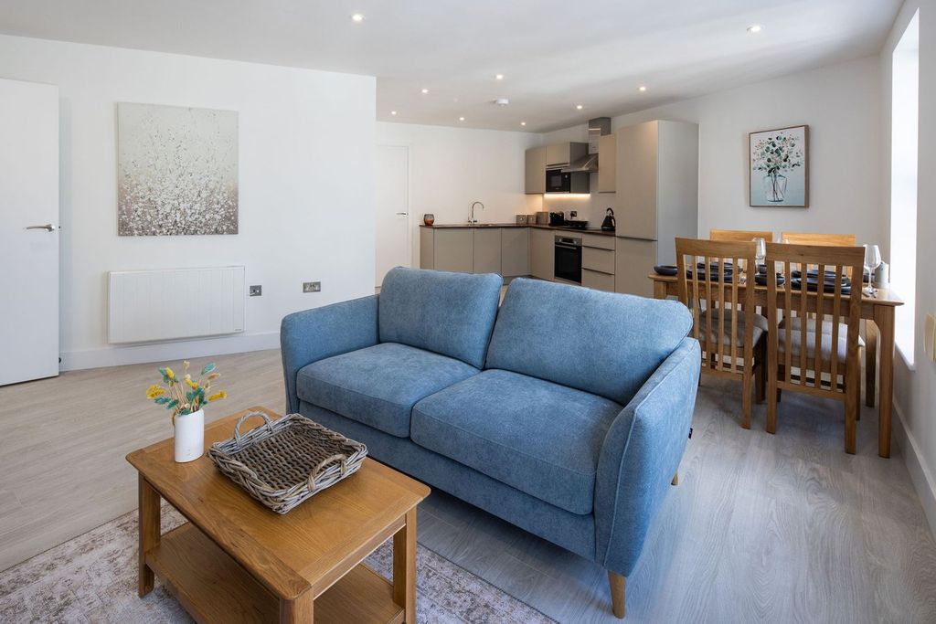 Additional image 4 of 1 bed flat for saleGarden Lane, St Helier, Jersey JE2