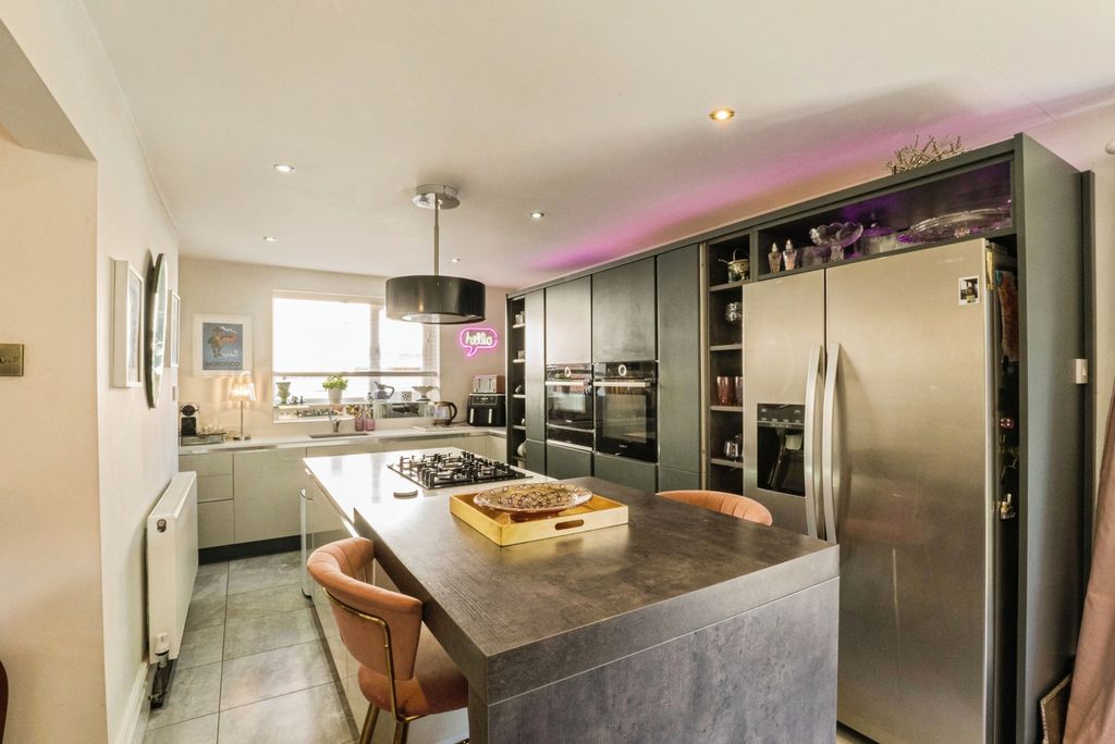 Additional image 5 of 4 bed detached house for saleSt. Annes Road, Blackpool, Lancashire FY4