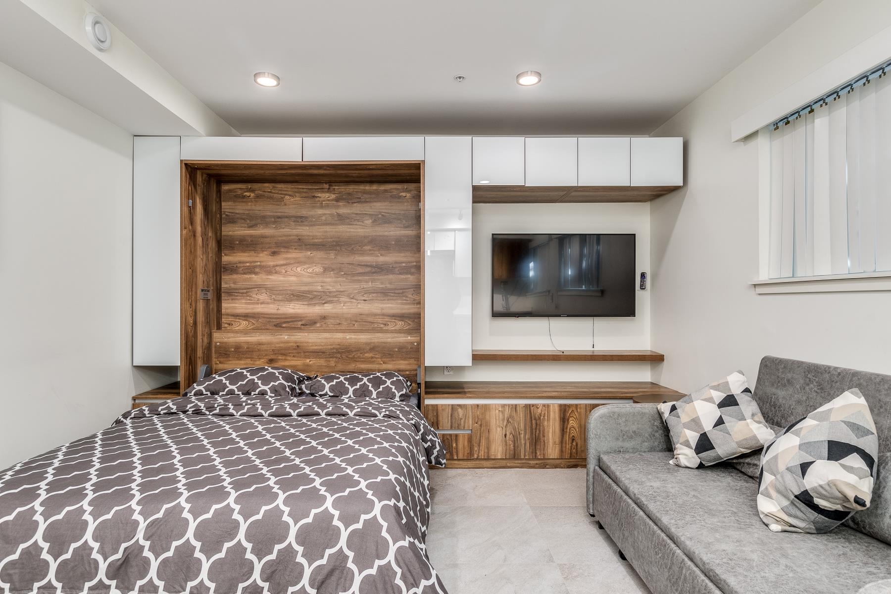 002-1170 Barclay Street , Vancouver, BC, V6E 1H1