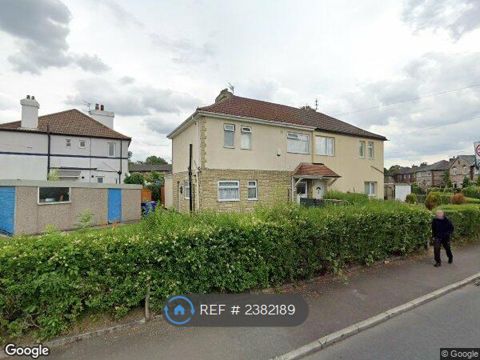 Overlea Drive, Manchester M19