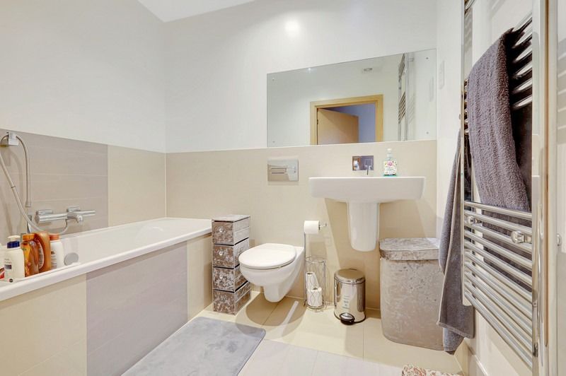 Additional image 10 of 2 bed flat for saleCherrydown East, Basildon, Essex SS16