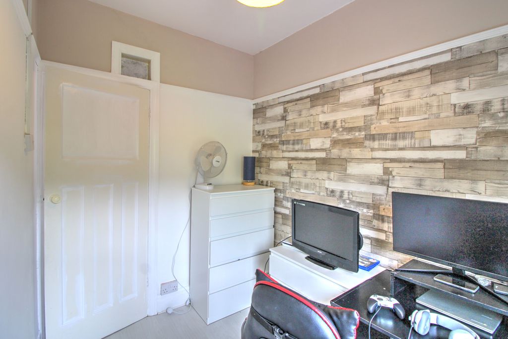 Additional image 11 of 3 bed semi-detached house for saleSycamore Road, Pontypool NP4