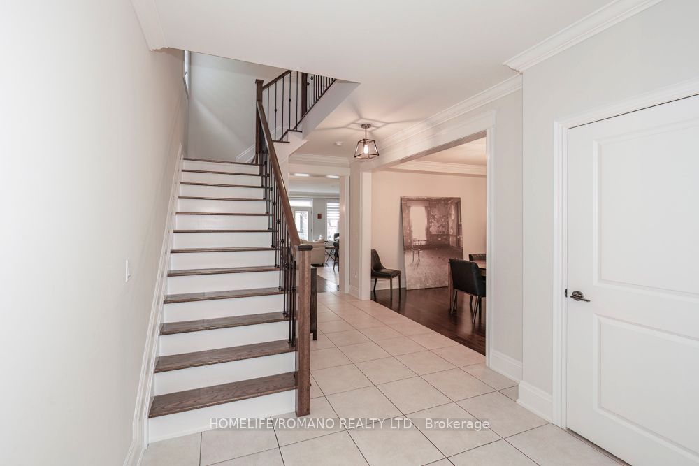 Additional image 3 of 100 Falstaff Avenue, Toronto, ON, M6L 2E4