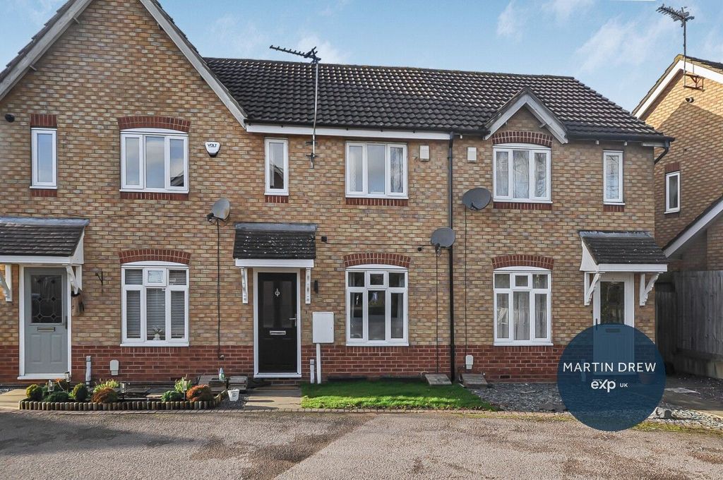 2 bed terraced house for saleSwallow Close, Brackley NN13