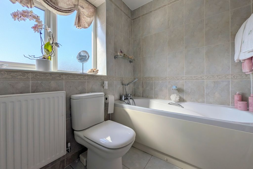 Additional image 17 of 3 bed detached house for saleWoodhead Lane, Brighouse, West Yorkshire HD6