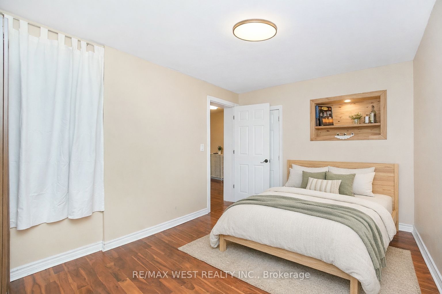 Additional image 5 of 2nd-237 Vaughan Road, Toronto, ON, M6C 2M8