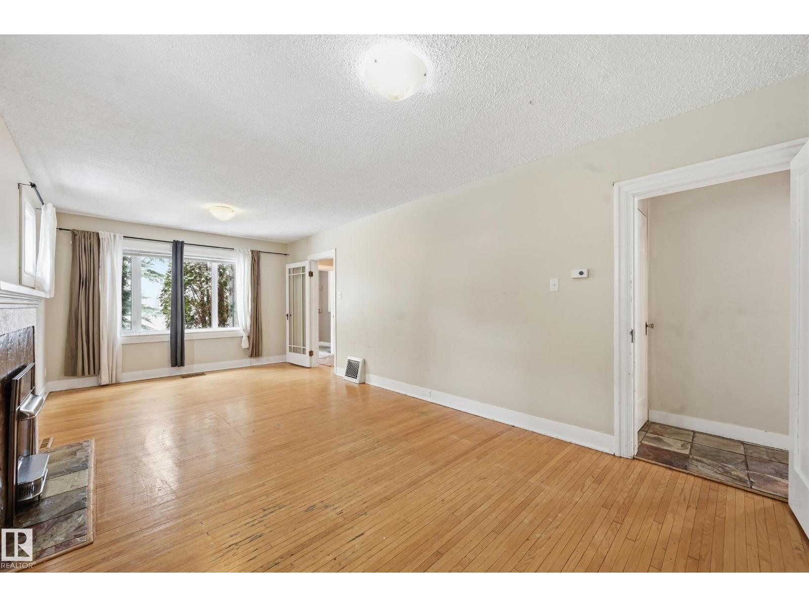Additional image 5 of 11019 126 Street NW, Edmonton, AB, T5M0P8