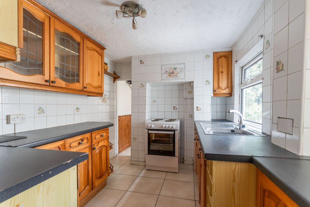 Additional image 6 of 2 bed terraced house for saleWindsor Terrace, Newport NP20