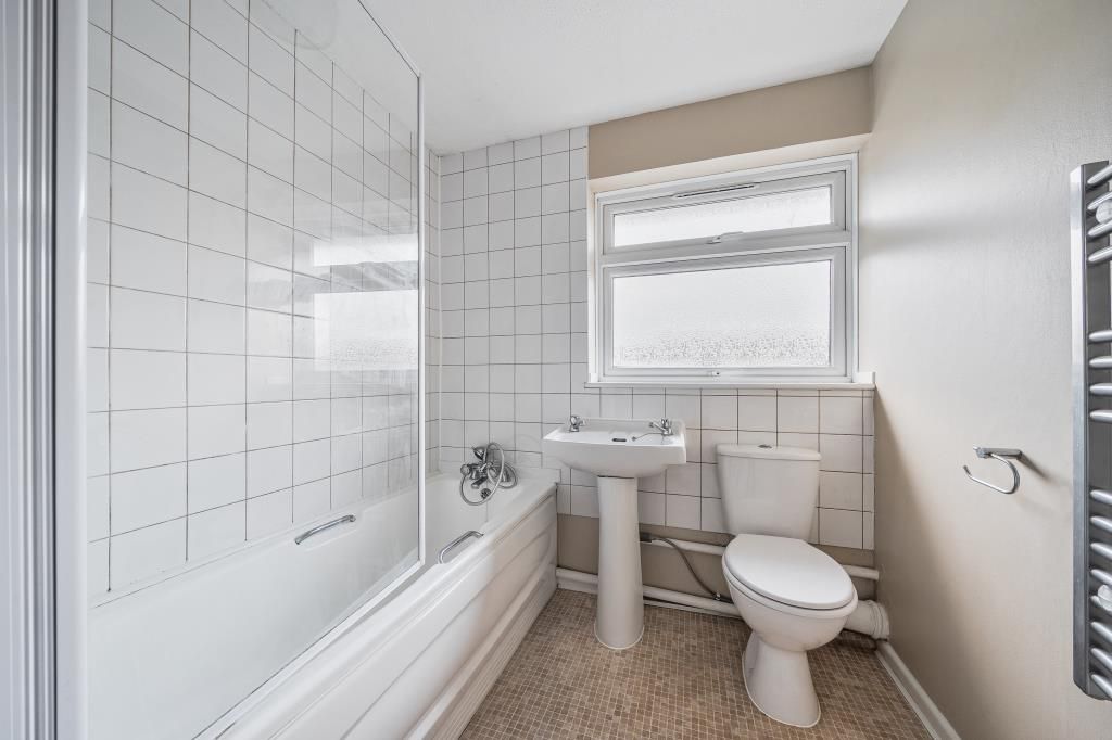 Additional image 13 of 1 bed flat for saleRichens Drive, Carterton, Oxfordshire OX18