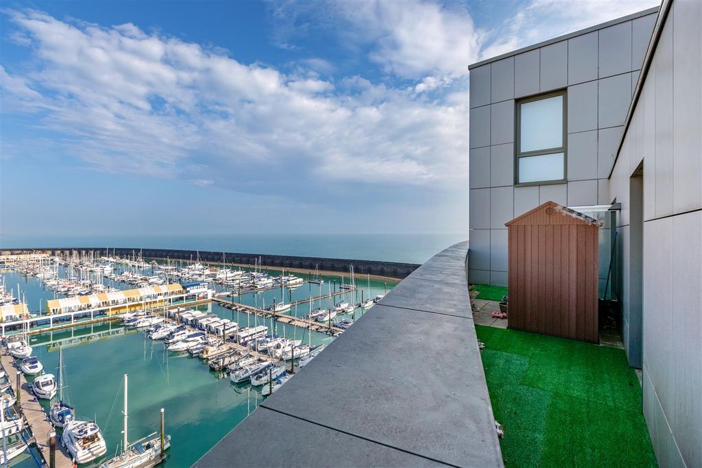 Additional image 10 of 4 bed flat for saleThe Boardwalk, Brighton Marina Village, Brighton BN2