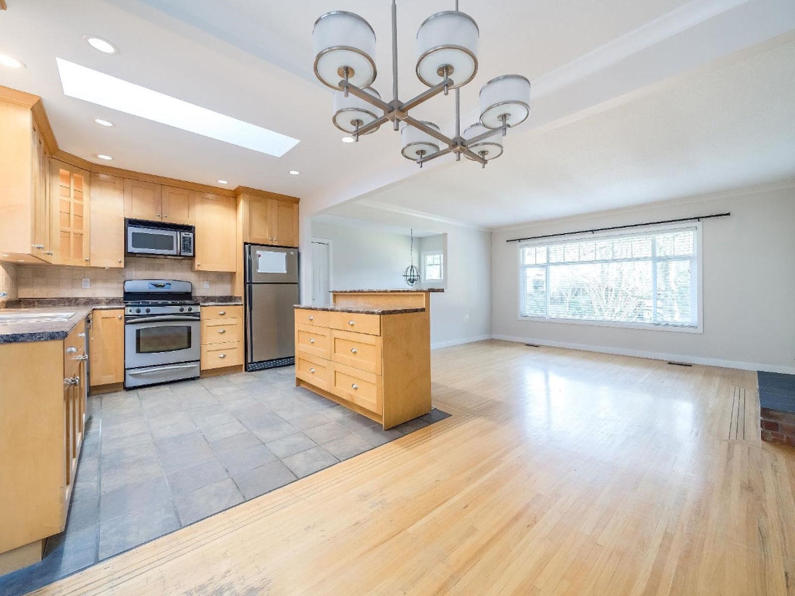 Additional image 5 of 12569 26 Avenue, Surrey, BC, V4A 2K6