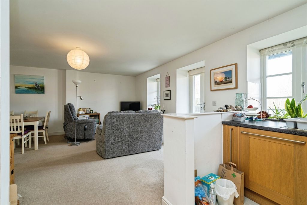 Additional image 6 of 2 bed flat for salePirnhow Street, Ditchingham, Bungay NR35