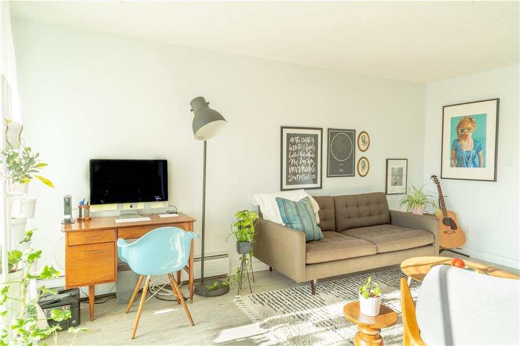 Additional image 3 of 405-523 15 Avenue SW, Calgary, AB, T2R 0R3