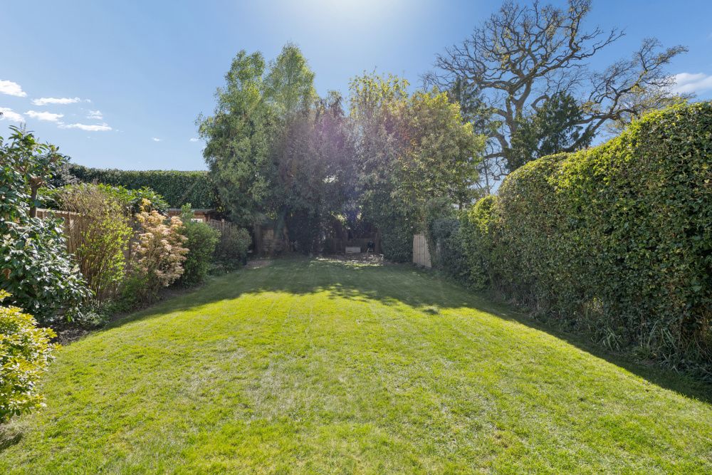 Additional image 14 of 4 bed semi-detached house for saleChestnut Close, Amersham HP6