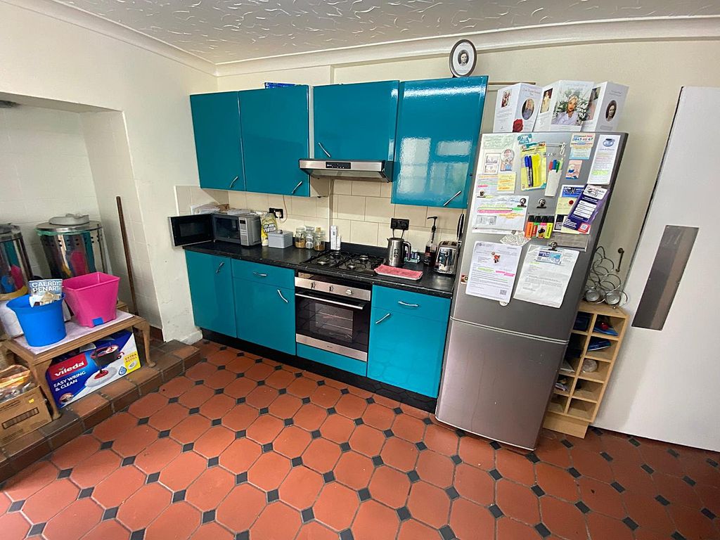 Additional image 11 of 4 bed terraced house for saleCorporation Road, Cardiff CF11