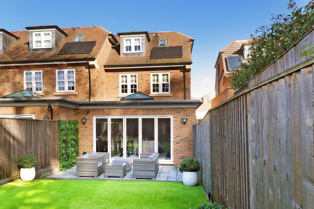 Additional image 12 of 4 bed semi-detached house for saleCandlemas Lane, Beaconsfield, Buckinghamshire HP9