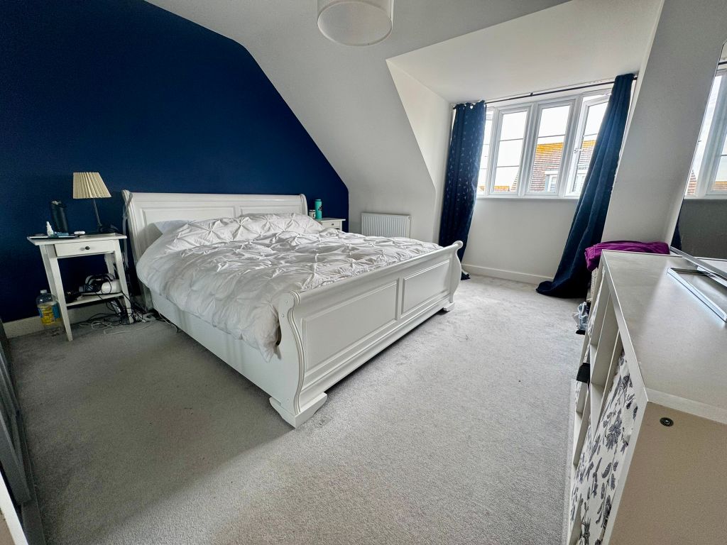 3 bed semi-detached house for saleSoundy Paddock, Biggleswade SG18 photo 4