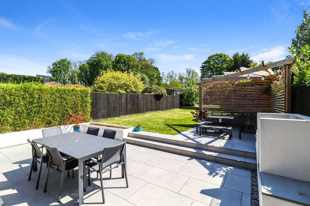 Additional image 29 of 5 bed property for saleAbbots Road, Abbots Langley WD5