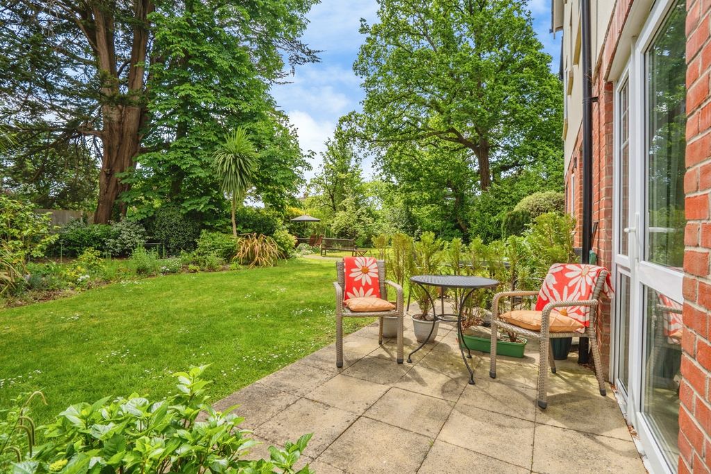 Additional image 11 of 1 bed flat for saleNew Brighton Road, Emsworth, Hampshire PO10