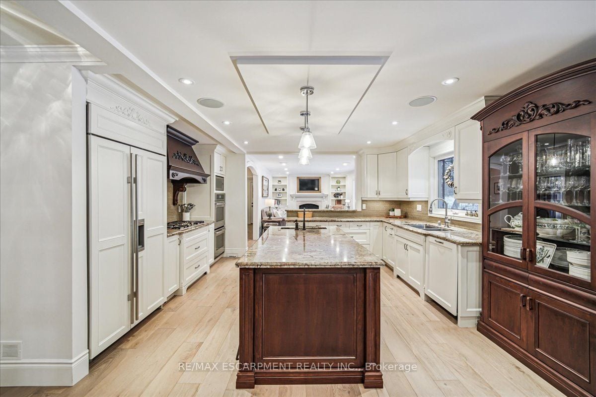 Additional image 4 of 2305 Cheverie Street, Oakville, ON, L6J 6C5