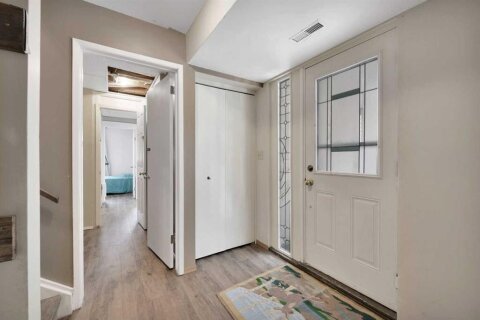 Additional image 8 of 3905 51a Street, Red Deer, AB, T4N 1A6