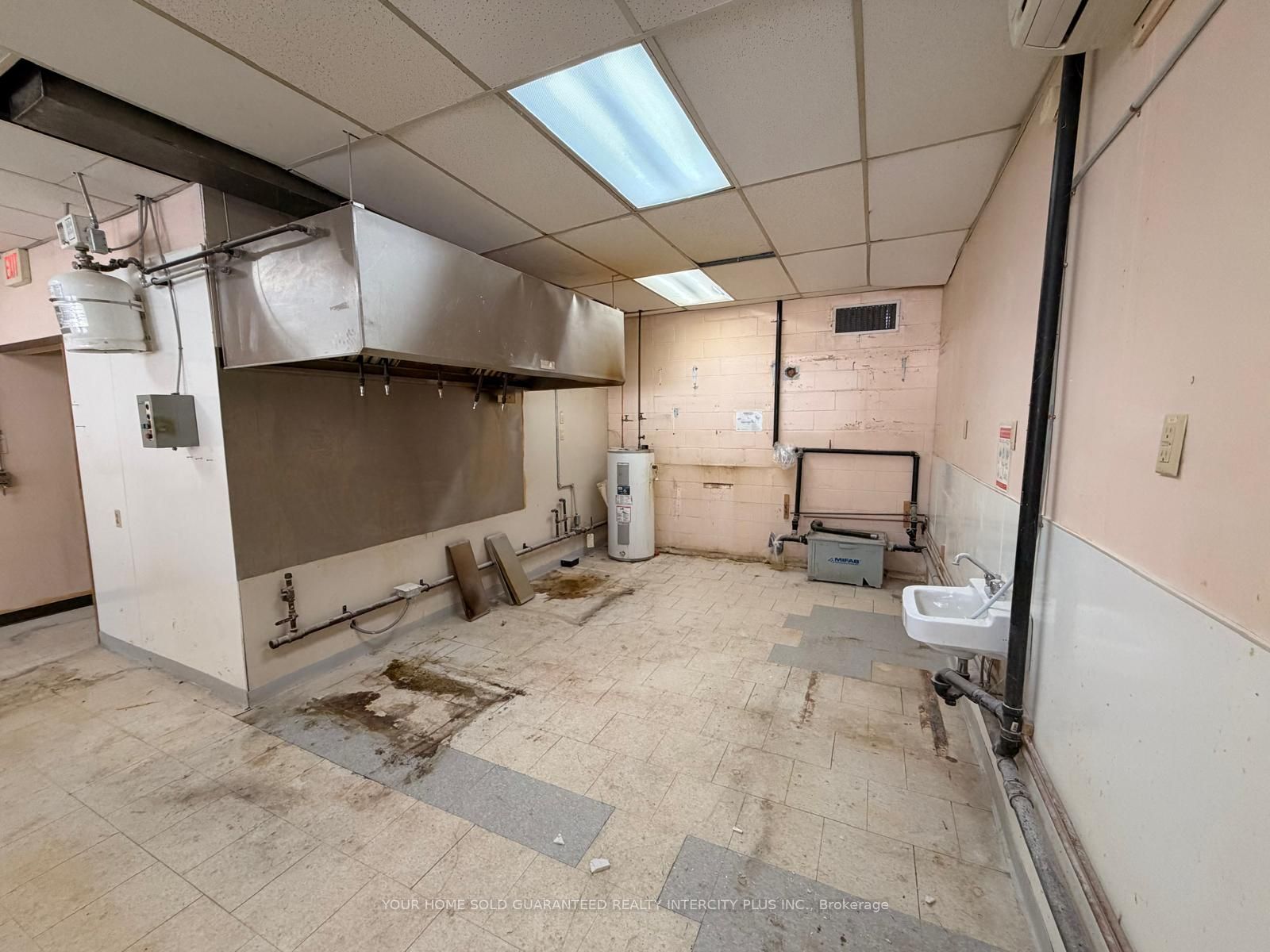 Additional image 5 of 2-350 Davis Drive, Newmarket, ON, L3Y 2N7