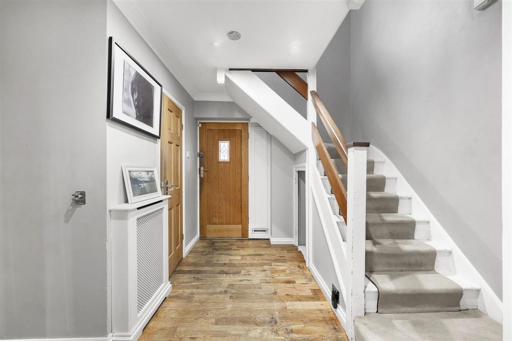 Additional image 7 of 5 bed semi-detached house for saleArdmore Lane, Buckhurst Hill IG9