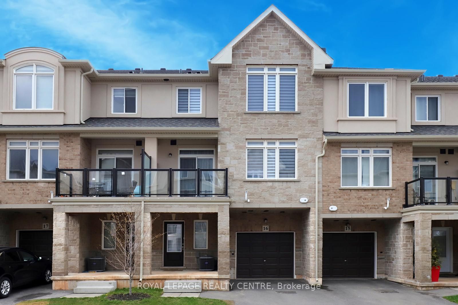 16-40 Zinfandel Drive, Hamilton, ON, L8E 0L1