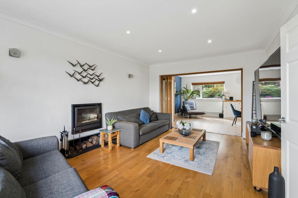 Additional image 9 of 5 bed detached house for saleUpper Hall Park, Berkhamsted, Hertfordshire HP4