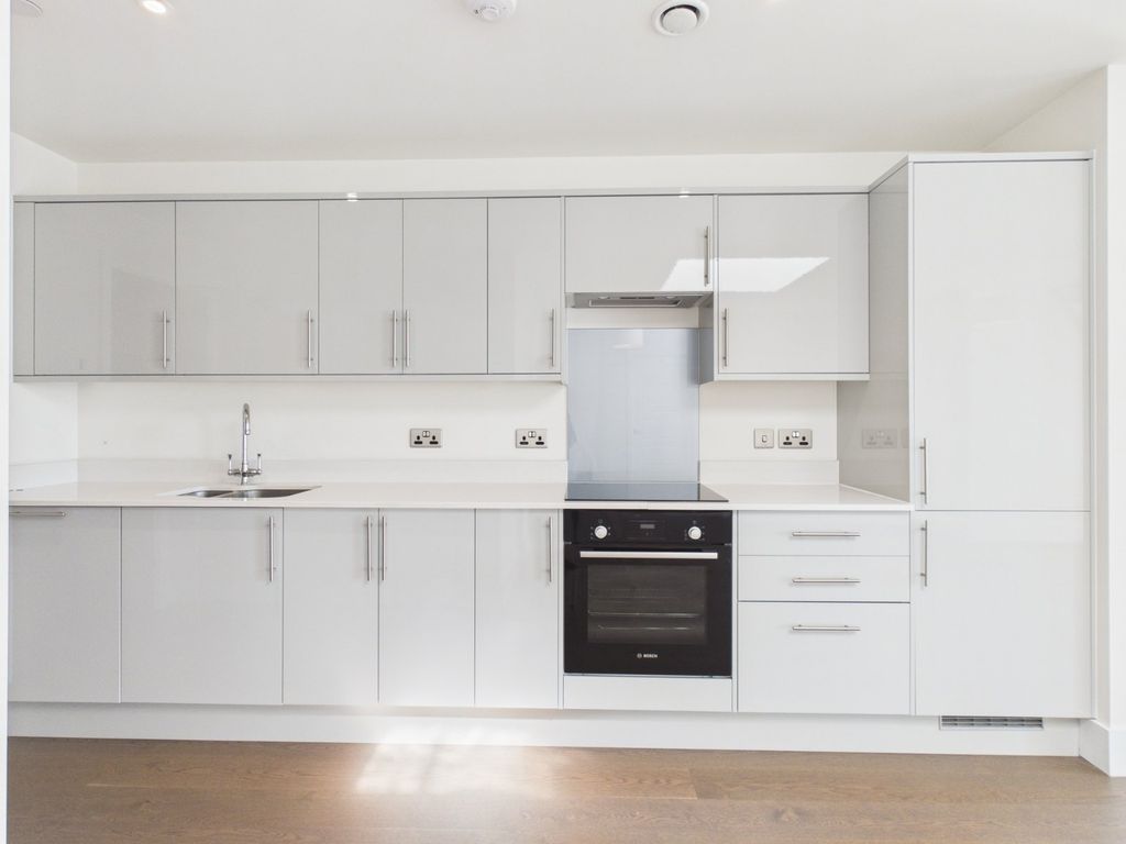 Additional image 12 of 2 bed flat for saleRegent Place, 75 Sycamore Road, Amersham, Buckinghamshire HP6