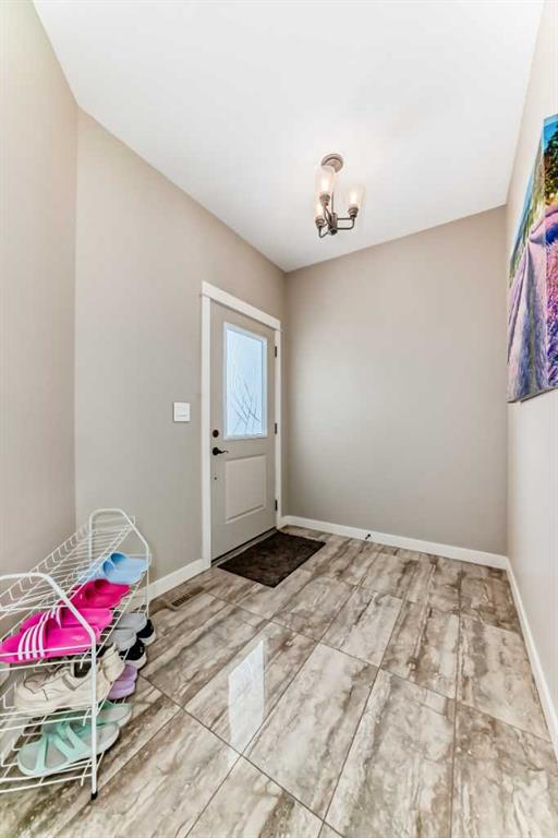Additional image 5 of 153 Van Slyke Way, Red Deer, AB, T4R 0N7