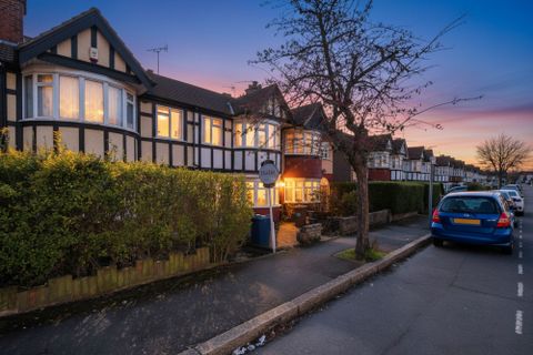 Oxleay Road, Harrow HA2