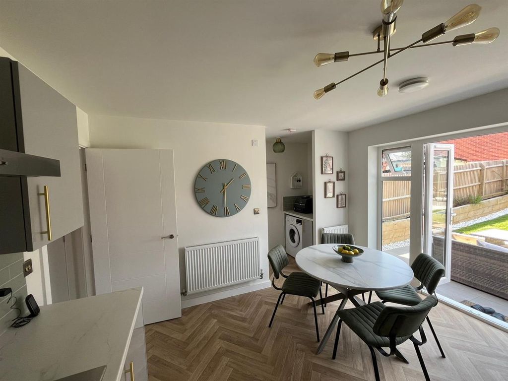 Additional image 7 of 3 bed semi-detached house for saleMaple Close, Atherstone CV9