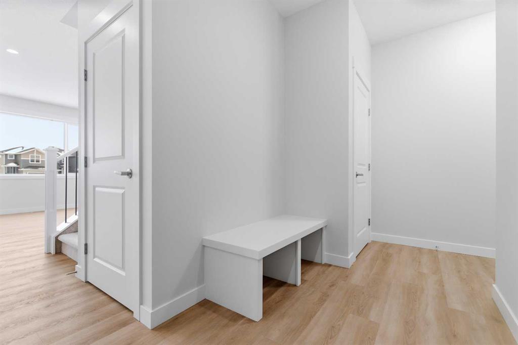 Additional image 4 of 358 Corner Glen Way NE, Calgary, AB, T3N 2P1