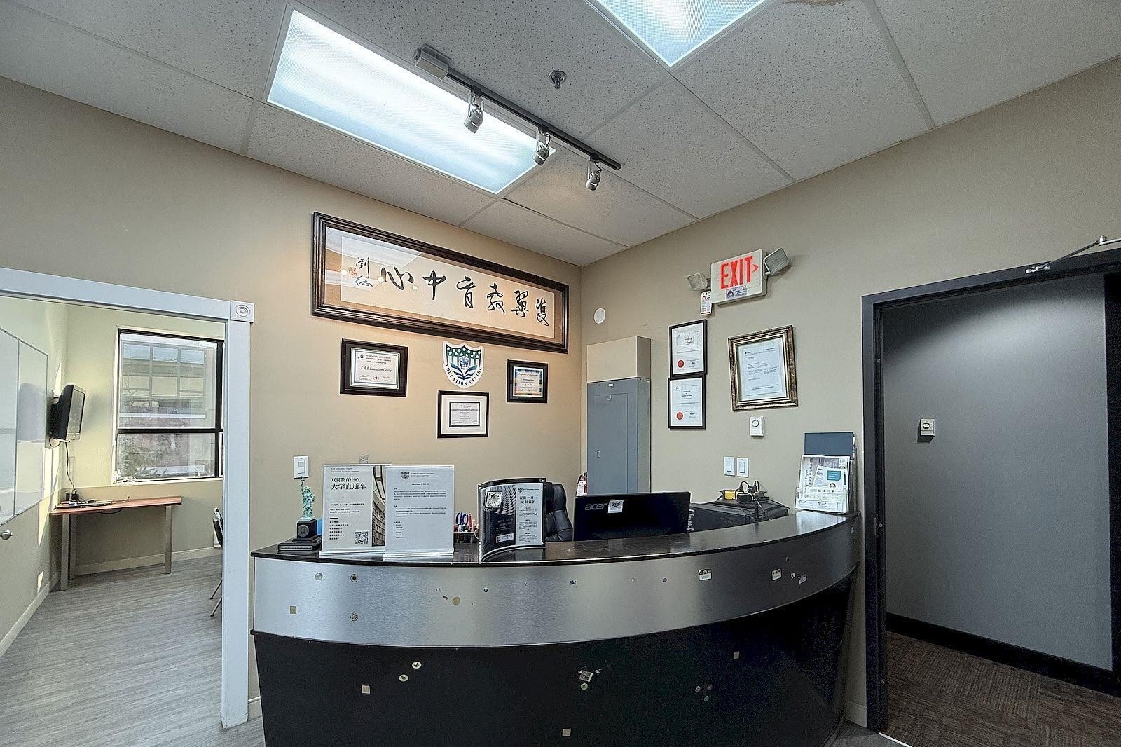 Additional image 8 of 301-15292 Croydon Drive, Surrey, BC, V3Z0Z5