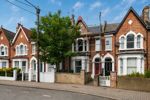Summerley Street, Earlsfield, London SW18