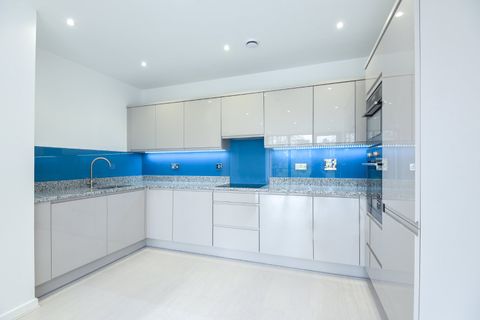 Boundaries Road, Balham, London SW12