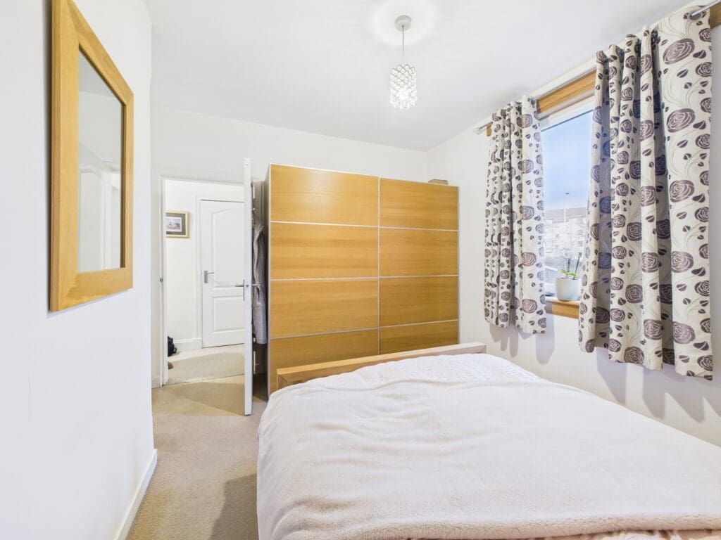 Additional image 11 of 3 bed flat for sale29 Parkhead Crescent, Edinburgh EH11