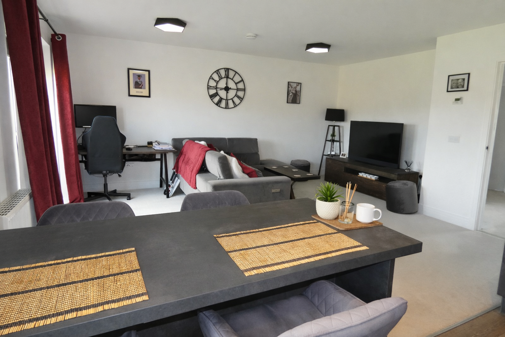 2 bed flat for saleCraibstone Place, Aberdeen AB21 photo 5