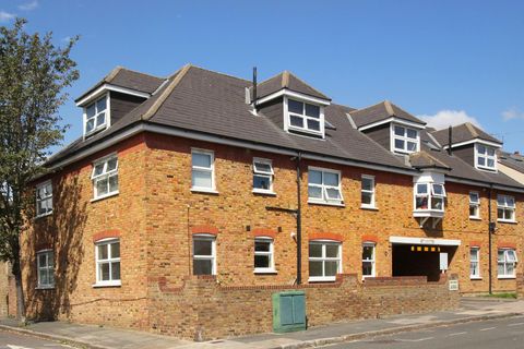 Osterley Park View Road, London W7