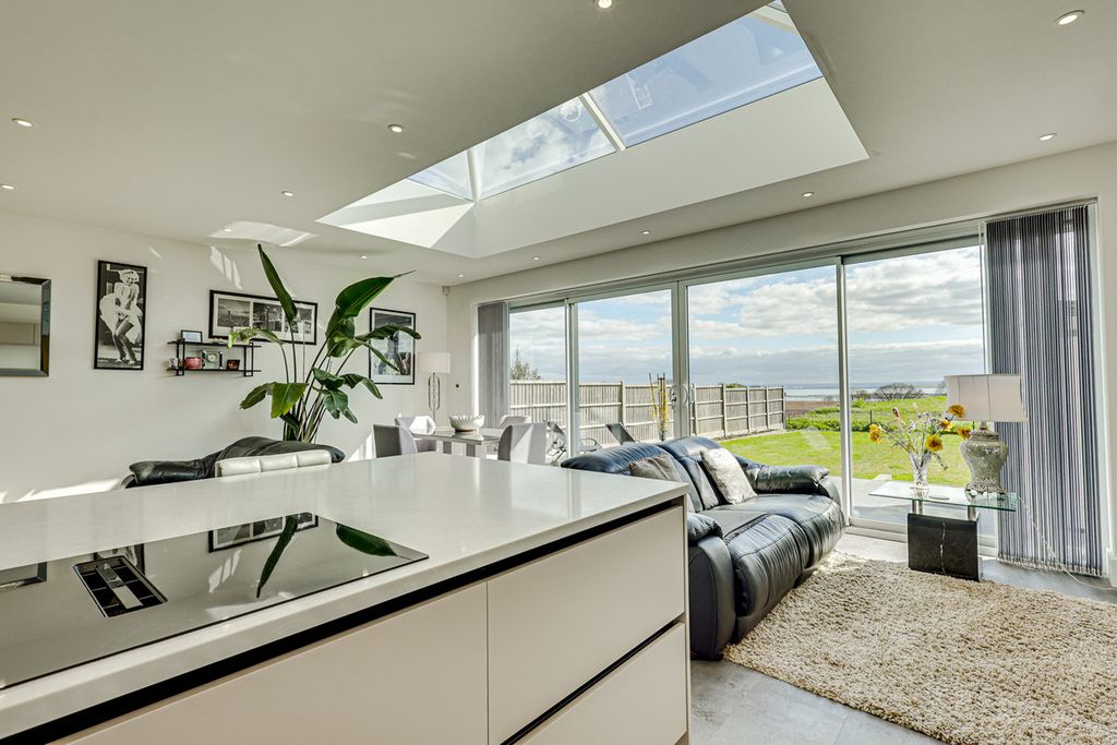 Additional image 11 of 4 bed detached house for saleCastle Road, Benfleet SS7
