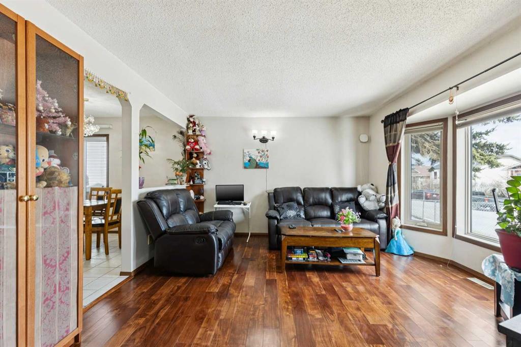Additional image 5 of 156 Falshire Close NE, Calgary, AB, T3J 3A1