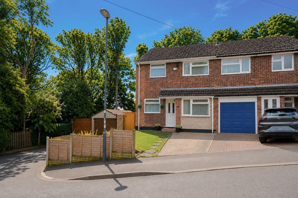 3 bed semi-detached house for saleOakwood Close, Grendon, Warwickshire CV9