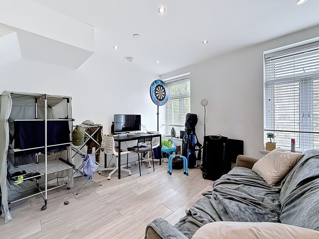 Additional image 18 of 5 bed property for saleBedford Street, Cardiff CF24