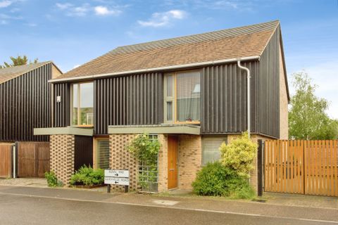 Royal Way, Trumpington, Cambridge CB2